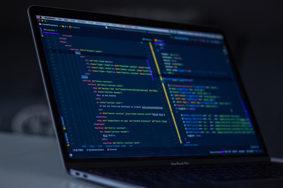 What Is MCP and How to Use It with Generator Labs